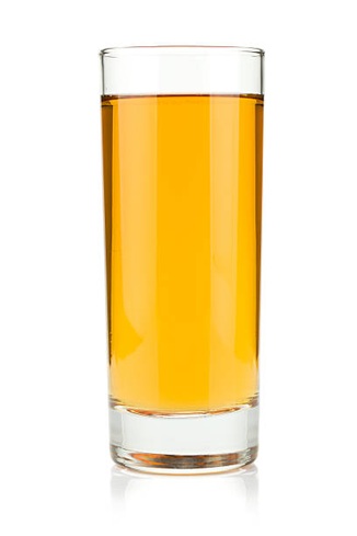 pictue of a glass of apple juice
