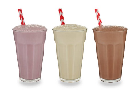 picture of a chocolate, a strawberry and a banana milkshake